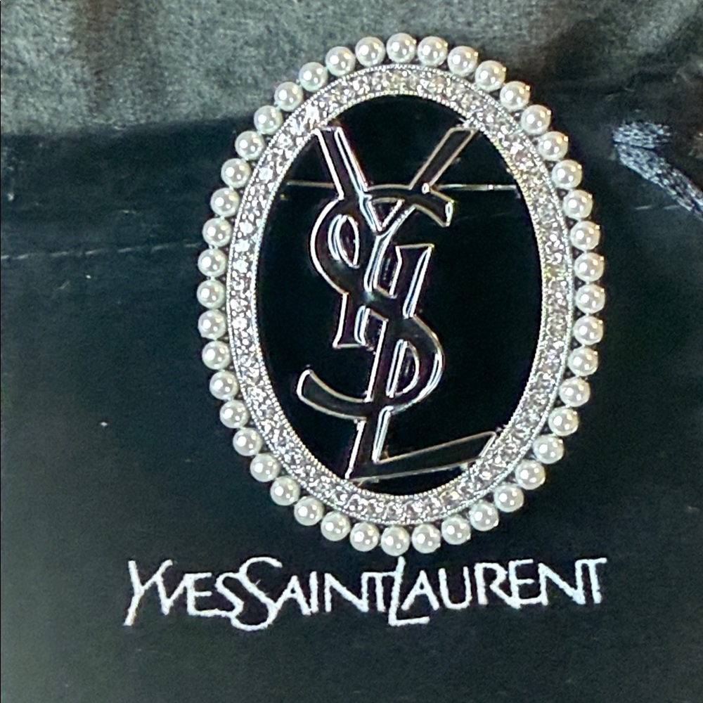 Vintage YSL Silver Tone Brooch with Crystals and Faux Pearls 2” - Picture 3 of 7